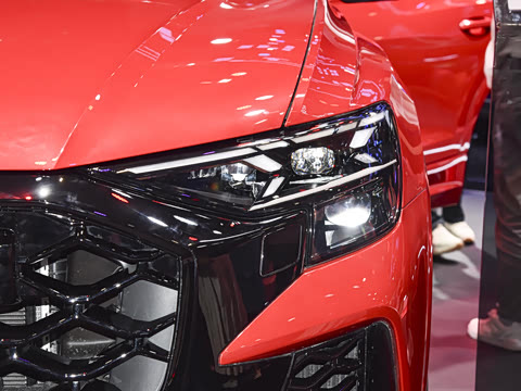 2025�� RS Q8 4.0T performance