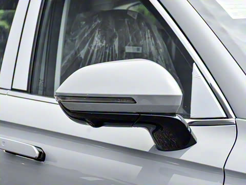 2025�� 2.0T ��������� 7��