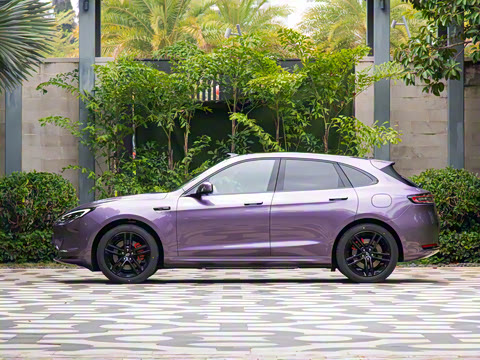 2025�� ����   Ultra ������