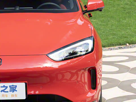 2025�� ����   Ultra ������