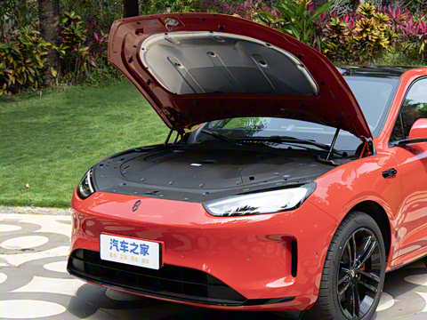 2025�� ����   Ultra ������