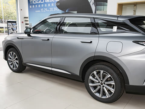 2025�� 100������Plus����