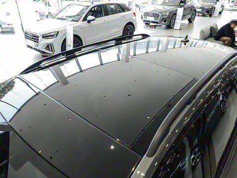 2025�� allroad quattro ̽���� 55 TFSI ����ԽҰ��