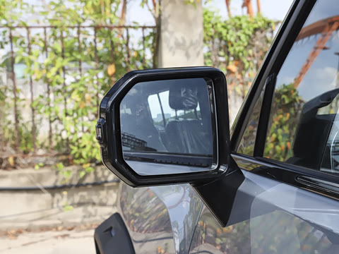 2025�� 2.0TD XWD �Զ������ӳ��� 7��