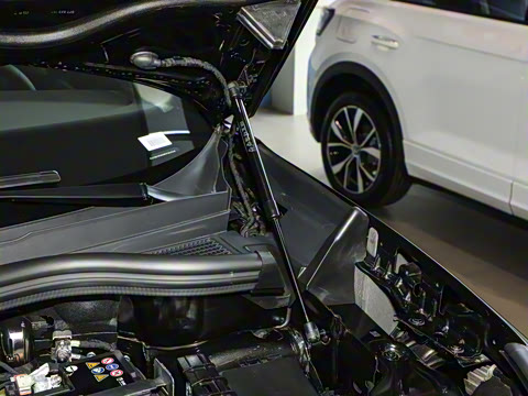 2025�� ̽��L 330TSI ������Ӣ