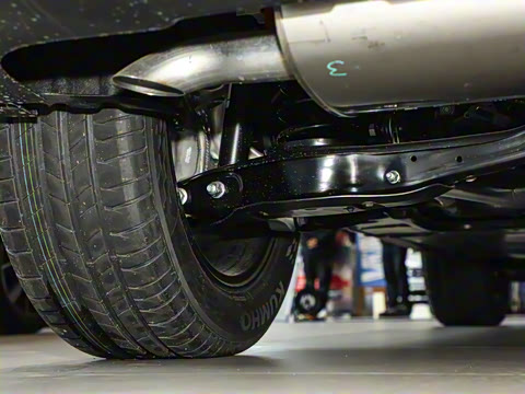 2025�� ̽��L 330TSI ������Ӣ