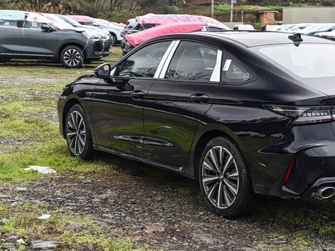 2025�� 2.0T �Զ���+