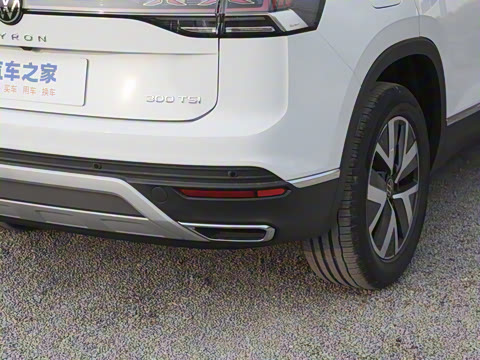 2025�� ������ 300TSI