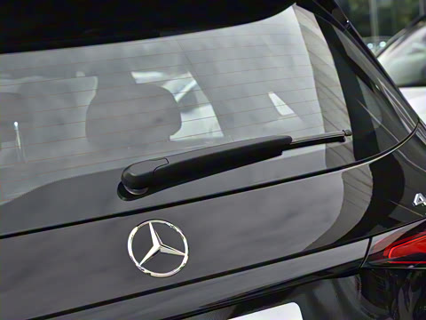 2025�� GLC 260 L 4MATIC ������