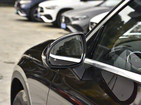 2025�� GLC 260 L 4MATIC ������