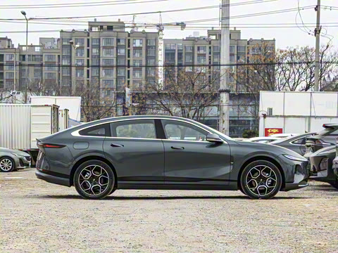 2025�� �������̰� 230�콢��