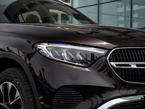 2024�� GLC 260 L 4MATIC ������ 5��