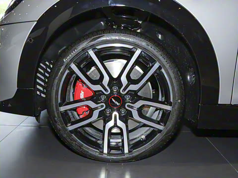 2025�� JOHN COOPER WORKS