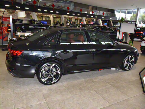 2024�� 40 TFSI ����������(��ҹ��)