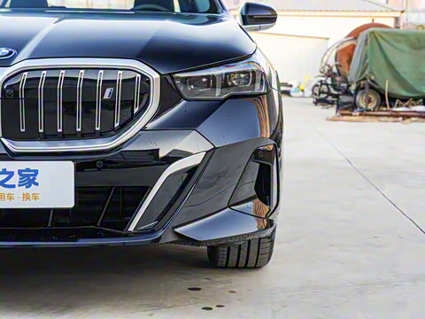 2025�� eDrive 40L M�˶���װ