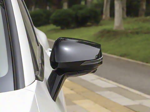 2025�� 2.0T �������������