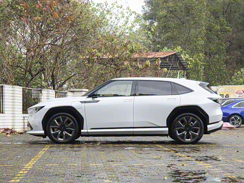 2025�� ����������Max