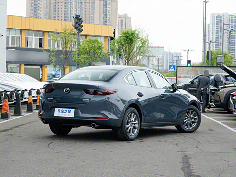 2025�� 2.0L �Զ������