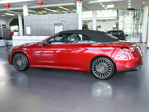 2025�� CLE 260 ������ܳ�