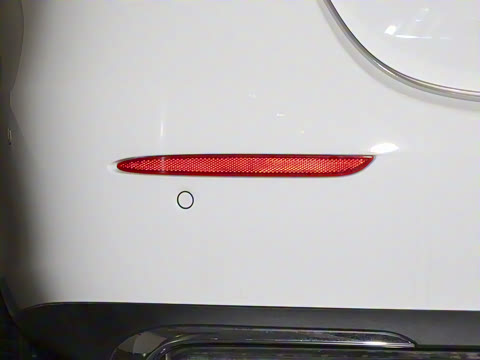 2025�� �Ŀ� E 300 L ������