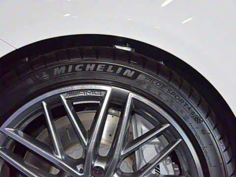 2024�� �Ŀ� AMG C 43 4MATIC