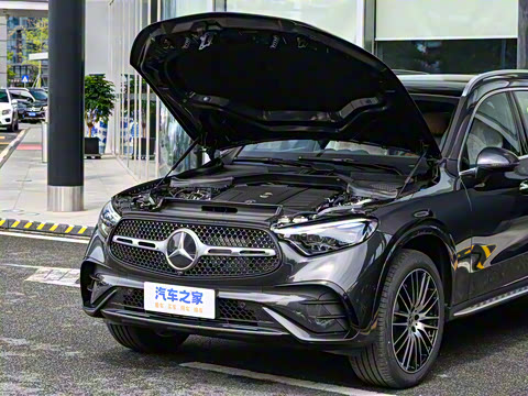 2025�� �Ŀ� GLC 300 L 4MATIC ������ 5��