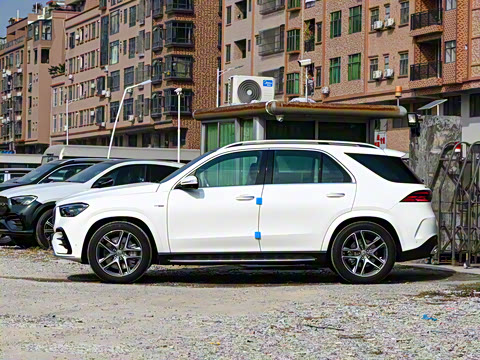 2025�� AMG GLE 53 4MATIC+