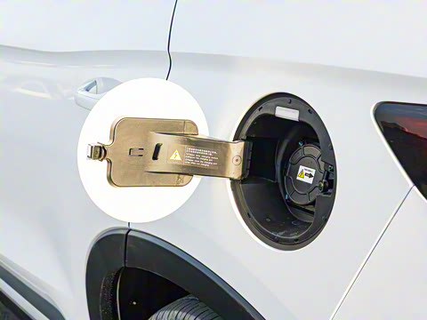 2025�� EV �Ǽݰ� 605km �콢��