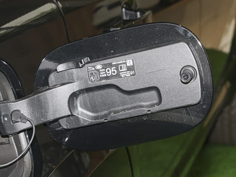 2025�� 130 3.0T P400 Զ���ر��