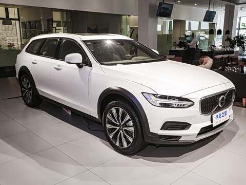 2025�� Cross Country B5 AWD ��Զ��