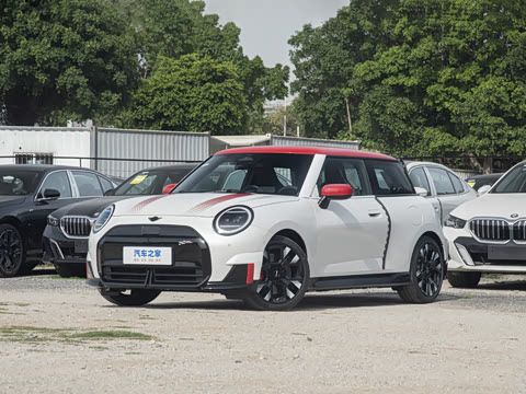 2025�� JOHN COOPER WORKS