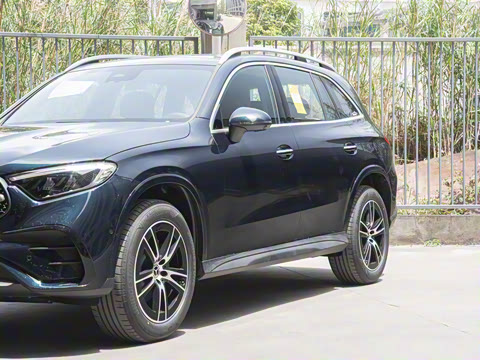 2025�� �Ŀ� GLC 260 L 4MATIC ������