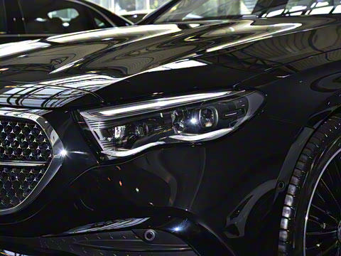 2025�� E 300 �������˶���