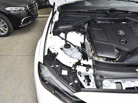 2025�� E 300 �������˶���