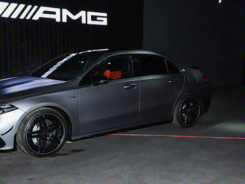 2025�� AMG A 35 L 4MATIC