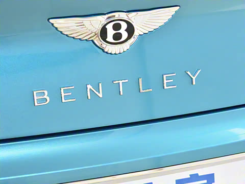 2024�� GT V8 Edition 8