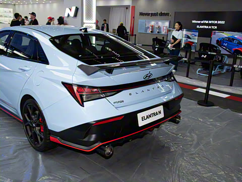 2023�� 2.0T Sport Package Edition