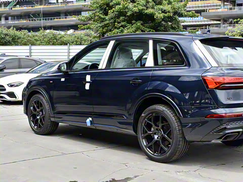 2025�� 45 TFSI quattro S line����ʿ��