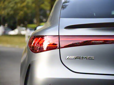 2023�� AMG EQS 53 4MATIC+