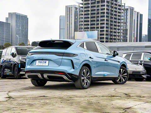 2025�� 702 �Ǽ�˫�������ٰ�