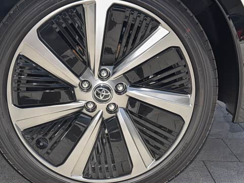 2025�� 630 MAX���а�