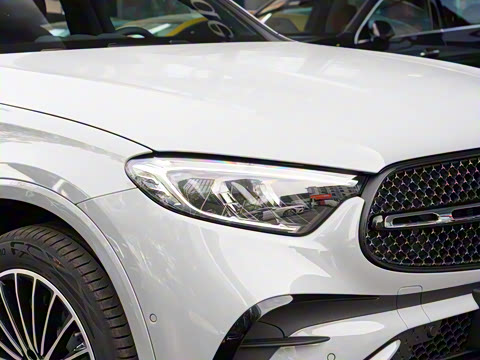 2025�� GLC 300 4MATIC ����SUV