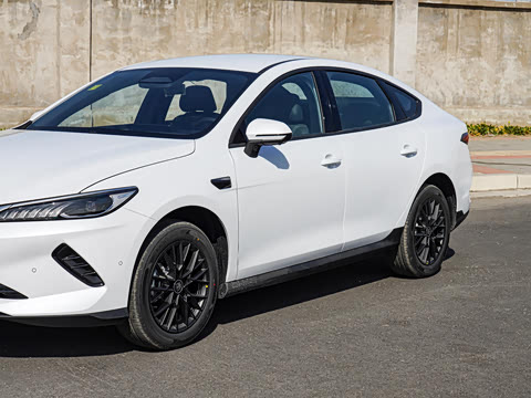 2025�� EV �Ǽݰ� 420KM������