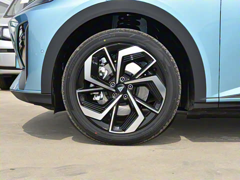 2025�� 215Max ��ΪǬ���Ǽ�ADS SE���̰�