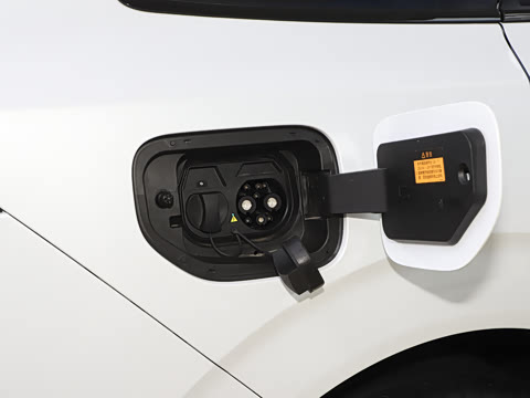 2025�� 636Ultra���Ȱ� 6��