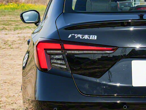 2025�� 240TURBO CVT�Ƽ���