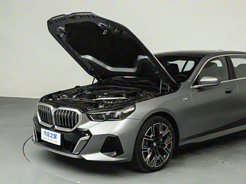 2024�� 530Li xDrive M�˶���װ