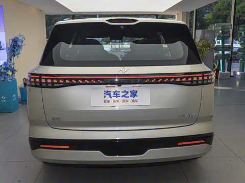 2025�� 636Ultra�Ǽݰ� 6��