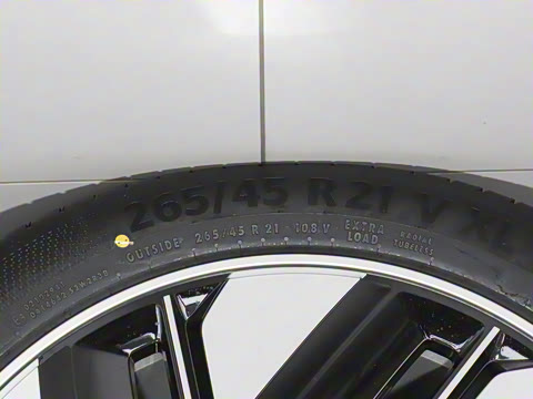 2025�� 210Ultra���Ȱ� 6��