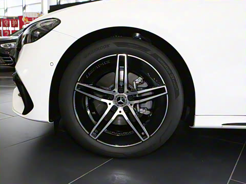 2025�� E 260 �˶���